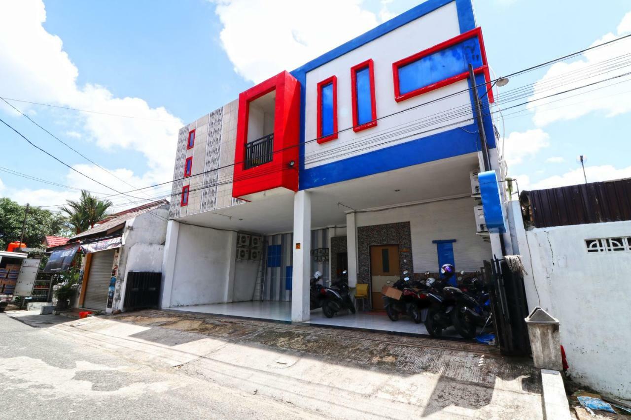 Banjarbaru 塞玛塔瓦扬伊斯兰家庭旅馆酒店 外观 照片